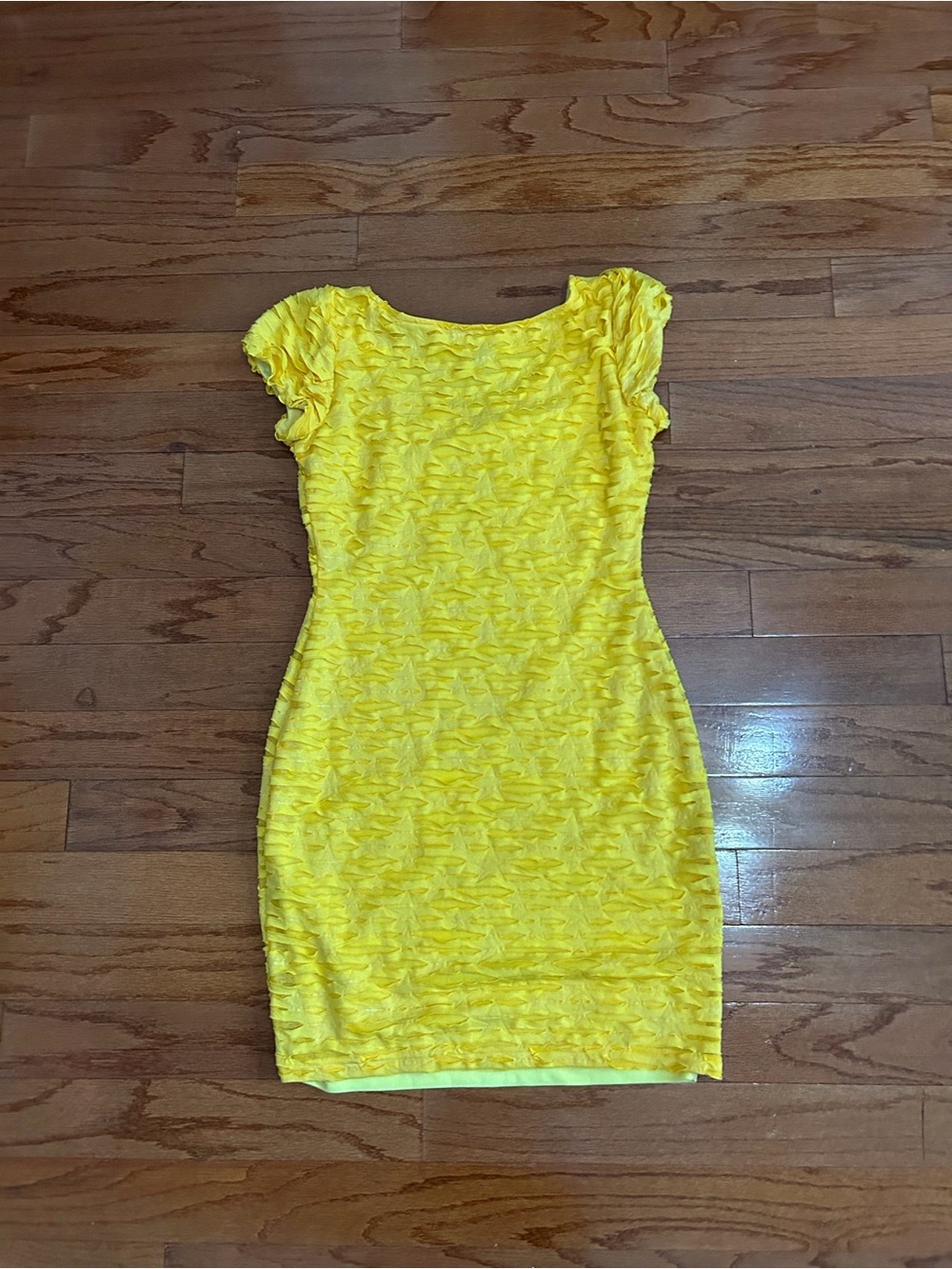 Cartise Yellow Textured Bodycon Dress Size 6 Y2K Cocktail Party Statement - Picture 8 of 9